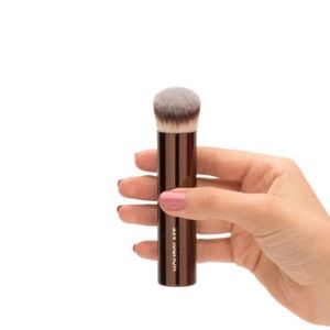 NIB✔️Hourglass - Vanish - Seamless Foundation Brush